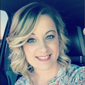 Meet your Posher, Megan